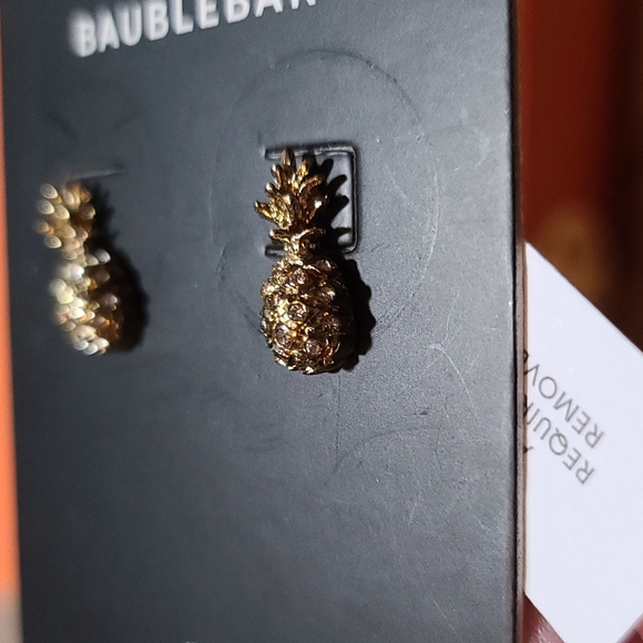 Pineapple 🍍 Anyone?? KJL Kenneth Jay Lane and BAUBLEBAR Combo! Brooch & Ears! - Picture 13 of 15